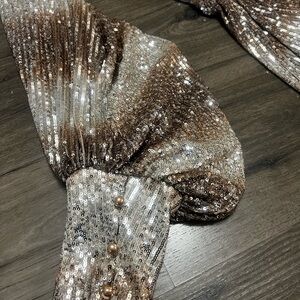 NWT Belle by Badgley Mischka Jenna Sequin Ombre Long Sleeve Sheath Dress size 2